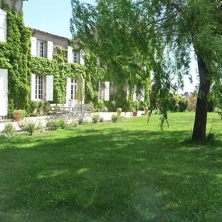 Bed and Breakfast Domaine De La Queyssie Saussignac Экстерьер фото
