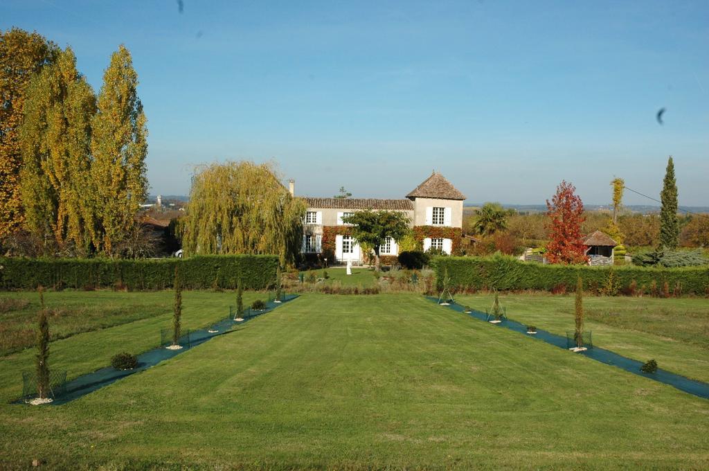 Bed and Breakfast Domaine De La Queyssie Saussignac Экстерьер фото